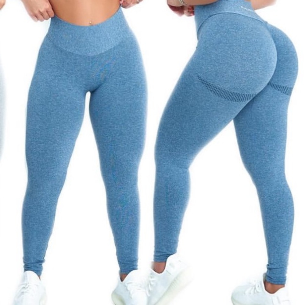 PCHEEBUM Soft Blue Scrunch Butt Leggings